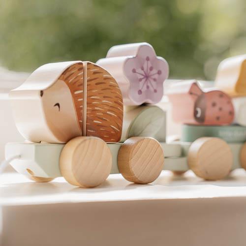 LD7335 Fairy Garden 04 Дрвен воз сложувалка - Fairy Garden, Little Dutch - крупен приказ